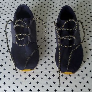 New balance big kids sneakers